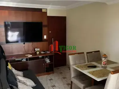Apartamento com 2 quartos em Centro