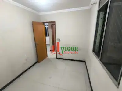 Apartamento com 2 quartos em Parque Maracanã