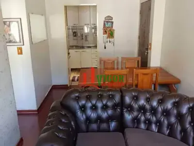 Apartamento com 2 quartos em Centro