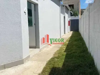 Casa Geminada com 2 quartos em Novo Centro
