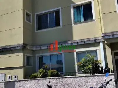 Apartamento com 2 quartos em Chácara