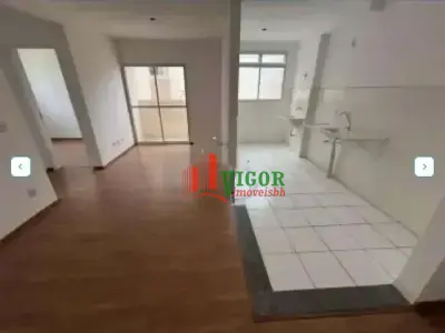 Apartamento com 2 quartos em Monte Verde