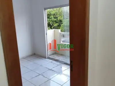 Casa Geminada com 2 quartos em Vale das Acácias