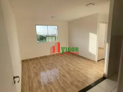 Apartamento com 2 quartos em Jardim Imperial