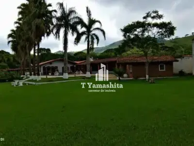 Chácara com 7 quartos em Zona Rural