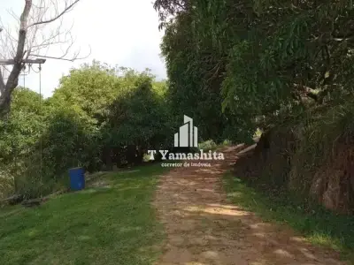 Sítio com 3 quartos em Zona Rural