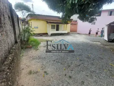 Casa com 0 quartos em Industrial, Contagem - 174m²