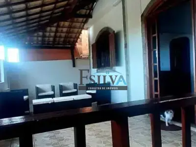 Casa com 4 quartos em Nova Contagem, Contagem - 255m²