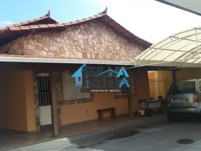 Casa com 4 quartos em Inconfidentes, Contagem - 217m²