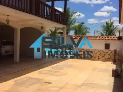 Casa com 4 quartos em São Sebastião, Contagem - 560m²