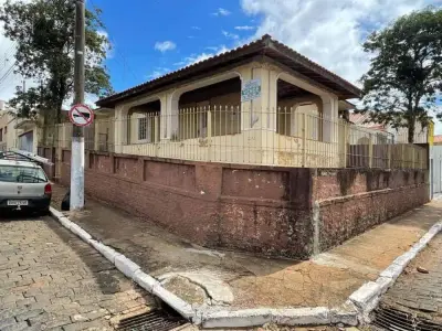 Casa com 2 quartos em Centro, Itararé - 174m²