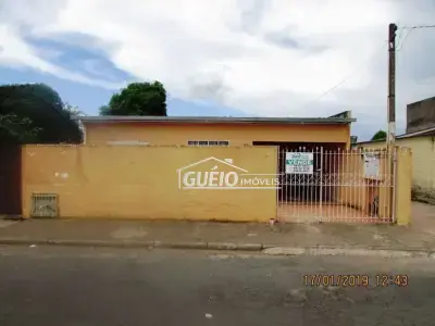 Casa com 3 quartos em Vila Ozório, Itararé - 100m²