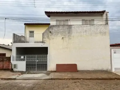 Sobrado com 2 quartos em Vila Beca, Itararé - 56m²