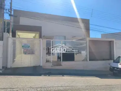 Casa com 3 quartos em Jardim Regina, Itararé - 261m²