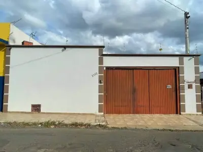 Casa com 4 quartos em Vila Beca, Itararé - 188m²