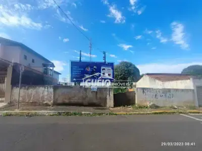 Lote / Terreno com 0 quartos em Vila Ozório, Itararé - 294m²