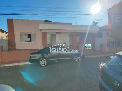 Casa com 3 quartos em Centro, Itararé - 211m²