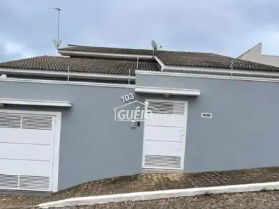 Casa com 4 quartos em Centro, Itararé - 227m²
