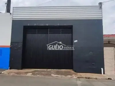 Galpão com 0 quartos em Centro, Itararé - 176m²