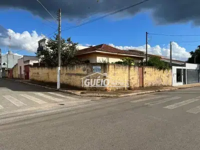 Casa com 3 quartos em Jardim Santa Terezinha, Itararé - 281m²