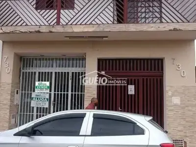 Sobrado com 2 quartos em Vila Ozório, Itararé - 181m²