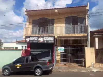 Sobrado com 3 quartos em Ginásio, Itararé - 267m²