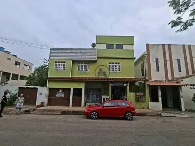 Casa com 4 quartos em Jardim Marilândia, Vila Velha - 340m²