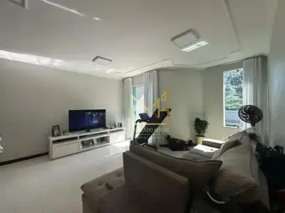 Casa com 3 quartos em São João Batista (Venda Nova), Belo Horizonte - 200m²