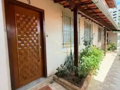 Casa de Condomínio com 3 quartos em Santa Amélia, Belo Horizonte - 83m²