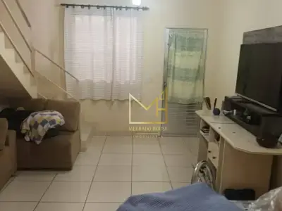 Casa de Condomínio com 2 quartos em Porto Seguro, Ribeirão das Neves - 62m²