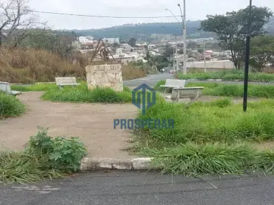 Lote / Terreno com 0 quartos em Triângulo, Pedro Leopoldo - 360m²