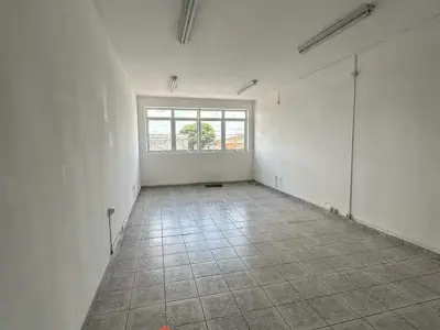 Sala / Conjunto com 0 quartos em Limão, São Paulo - 35m²