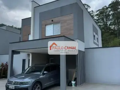 Casa de Condomínio com 3 quartos em Jardim Peri, São Paulo - 200m²