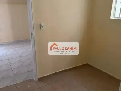 Casa com 2 quartos em Vila Santa Maria, São Paulo - 55m²