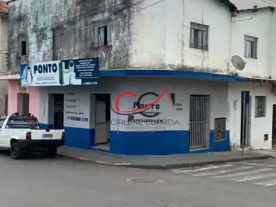 Prédio com 0 quartos em Centro