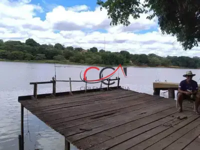 Fazenda com 3 quartos em Pontal do Abaeté