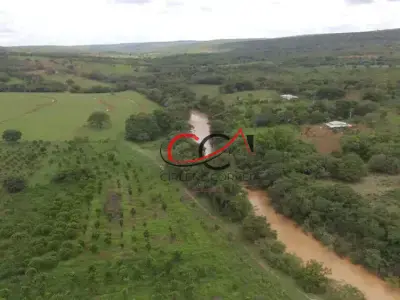 Fazenda com 0 quartos em Zona Rural