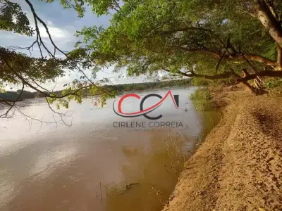 Fazenda com 3 quartos em Zona Rural