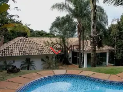 Casa de Condomínio com 3 quartos em Pasárgada