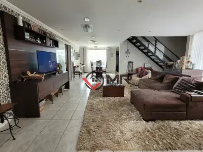 Casa de Condomínio com 7 quartos em Cond. Ville Des Lacs