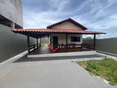 Casa com 3 quartos em Jardim Canadá