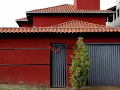 Casa com 4 quartos em Vale do Sol