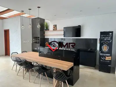 Casa com 5 quartos em Vale do Sol