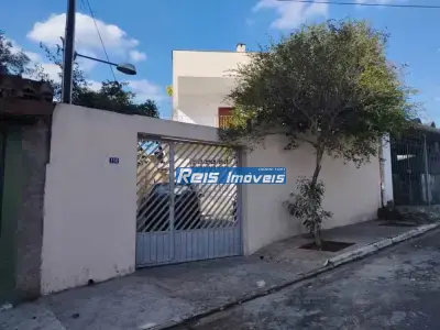 Sobrado com 3 quartos em Jardim Cliper, São Paulo - 161m²