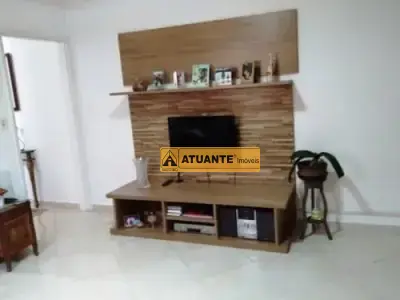Sobrado com 2 quartos em Jardim Kuabara, Taboão da Serra - 115m²