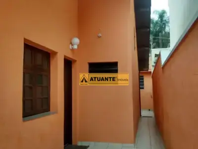 Casa com 2 quartos em Parque Santos Dumont, Taboão da Serra - 80m²