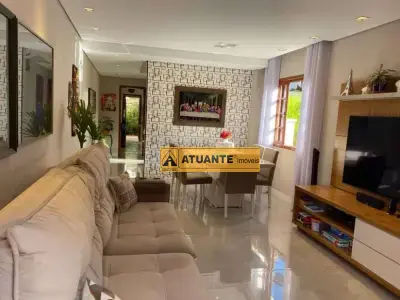 Sobrado com 3 quartos em Parque Monte Alegre, Taboão da Serra - 176m²
