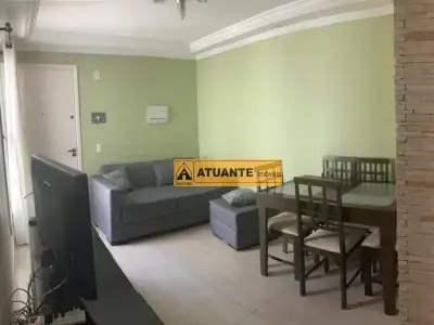 Apartamento com 2 quartos em Vila Indiana, Taboão da Serra - 50m²