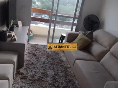 Apartamento com 2 quartos em Parque Assunção, Taboão da Serra - 58m²