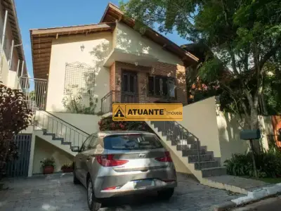 Casa de Condomínio com 3 quartos em Granja Viana, Cotia - 145m²